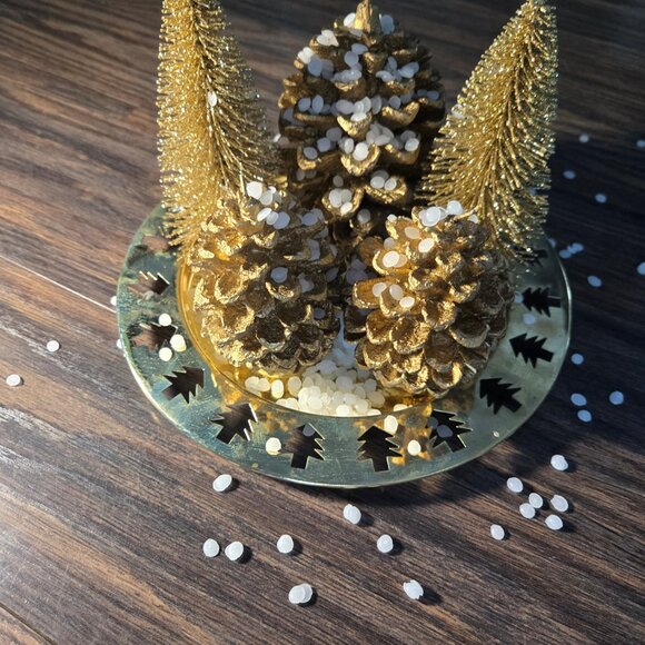 NEWBURY COLLECTION Golden Pinecone Candle Garden NEW IN BOX! - Picture 9 of 14